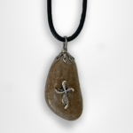 cross_pebble_stone