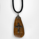 bronze_cross_pebble_stone